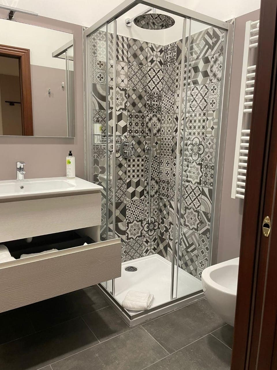 Shower, Toilet, Bathroom, bidet