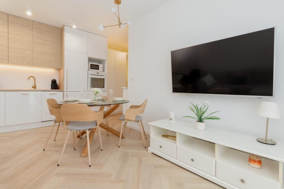 TV and multimedia, Kitchen or kitchenette, Evening entertainment, oven, stove