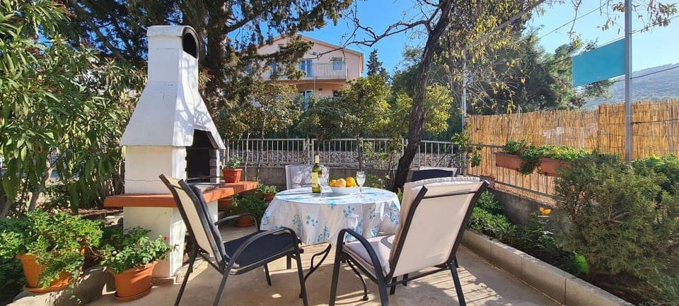 BBQ facilities, Balcony/Terrace