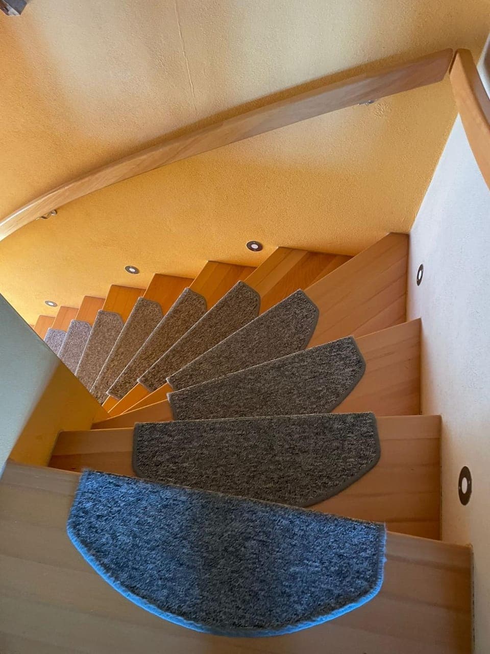 Facade/entrance, Photo of the whole room