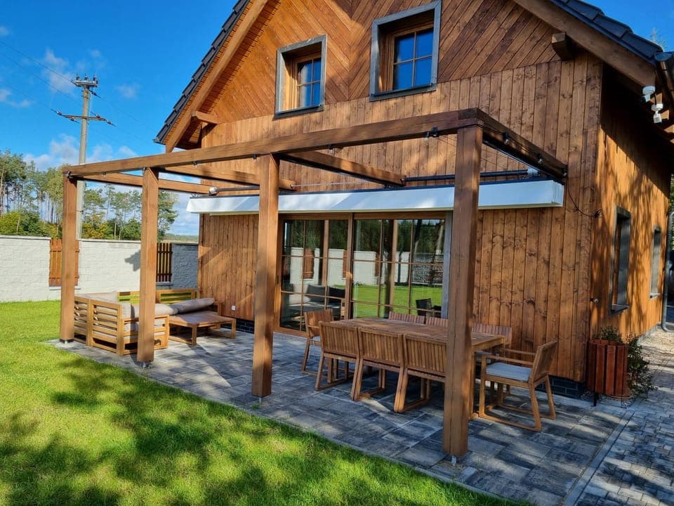 Property building, Balcony/Terrace, Garden view