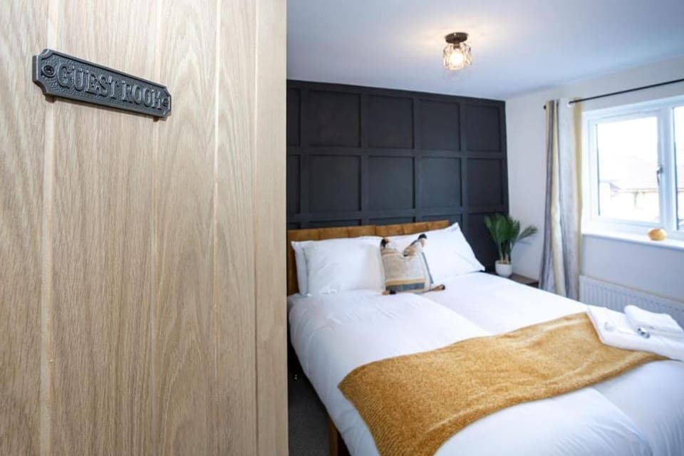 Bed, Bedroom, furniture