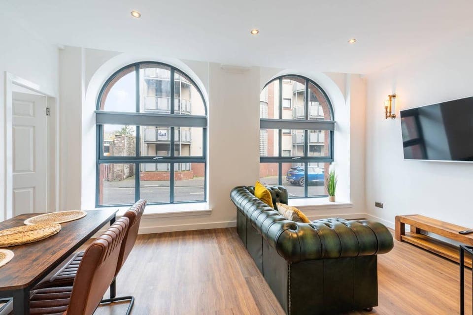 Communal lounge/ TV room, Living room