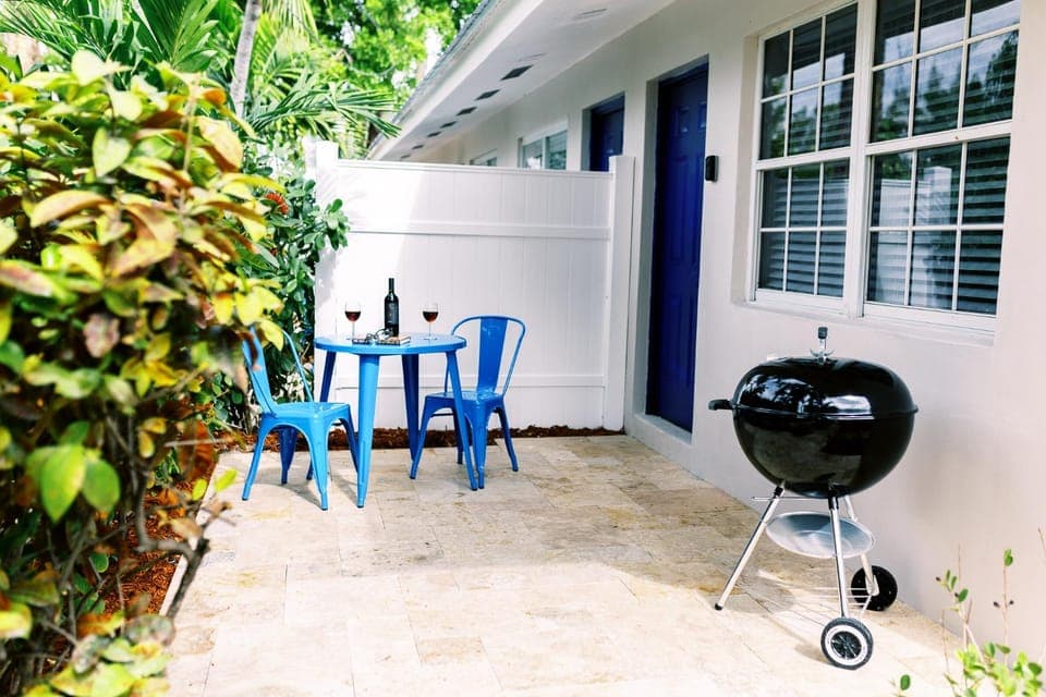 Patio, BBQ facilities