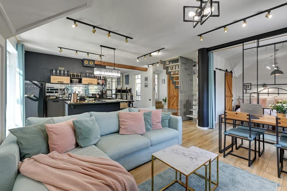 Coffee/tea facilities, Kitchen or kitchenette, Living room, Seating area, Dining area, pet friendly