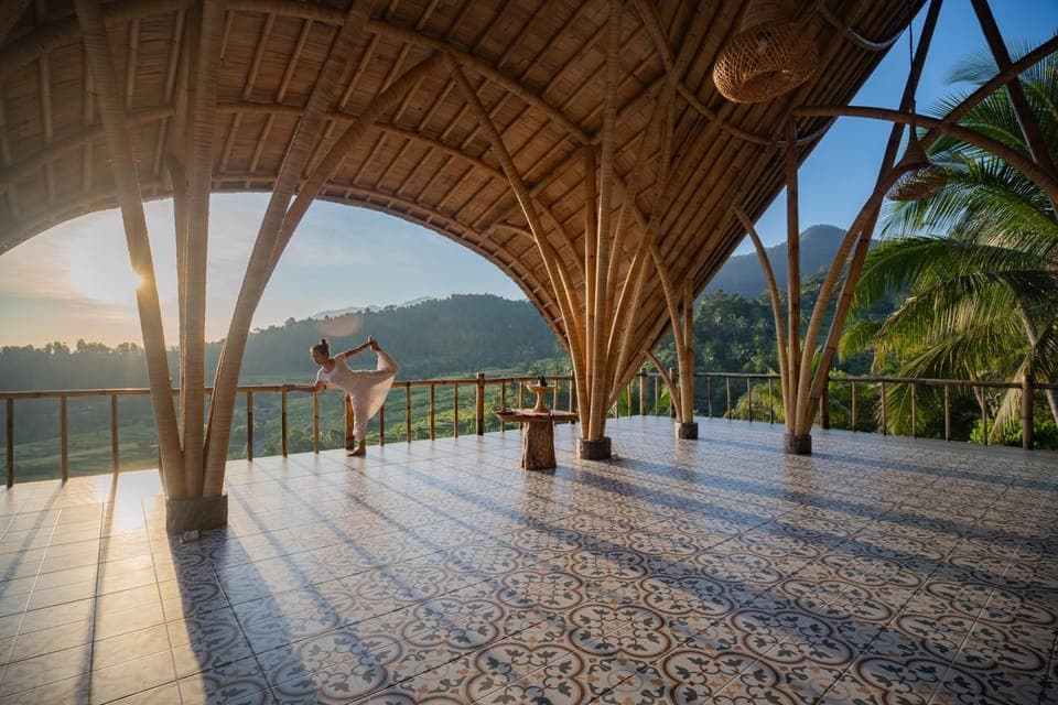 Day, People, View (from property/room), group of guests