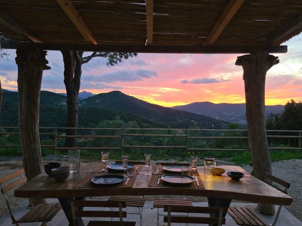 Natural landscape, View (from property/room), Balcony/Terrace, Dining area, Mountain view, Sunset