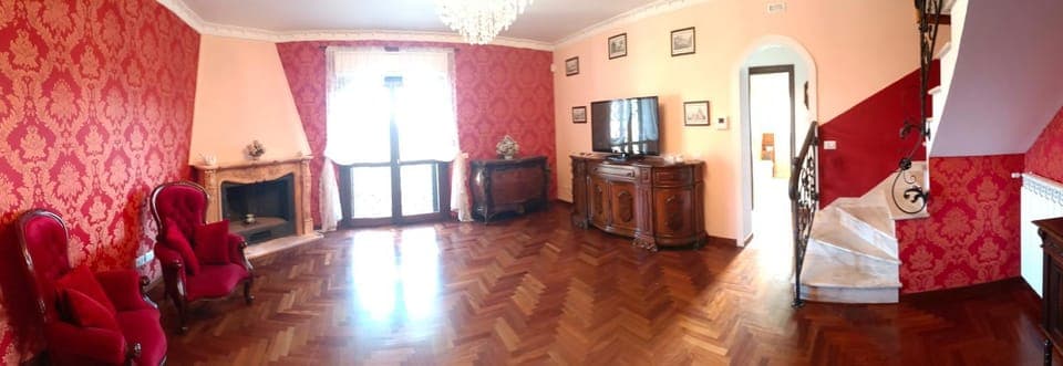 Communal lounge/ TV room, TV and multimedia, Living room, Photo of the whole room, Evening entertainment, flat iron