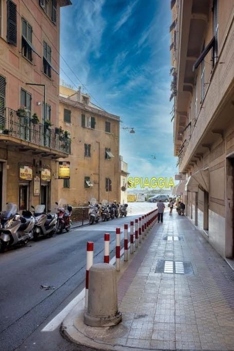 Neighbourhood, City view, Street view, Location