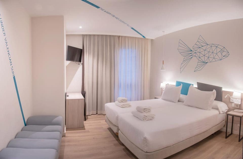 Photo of the whole room, Bedroom
