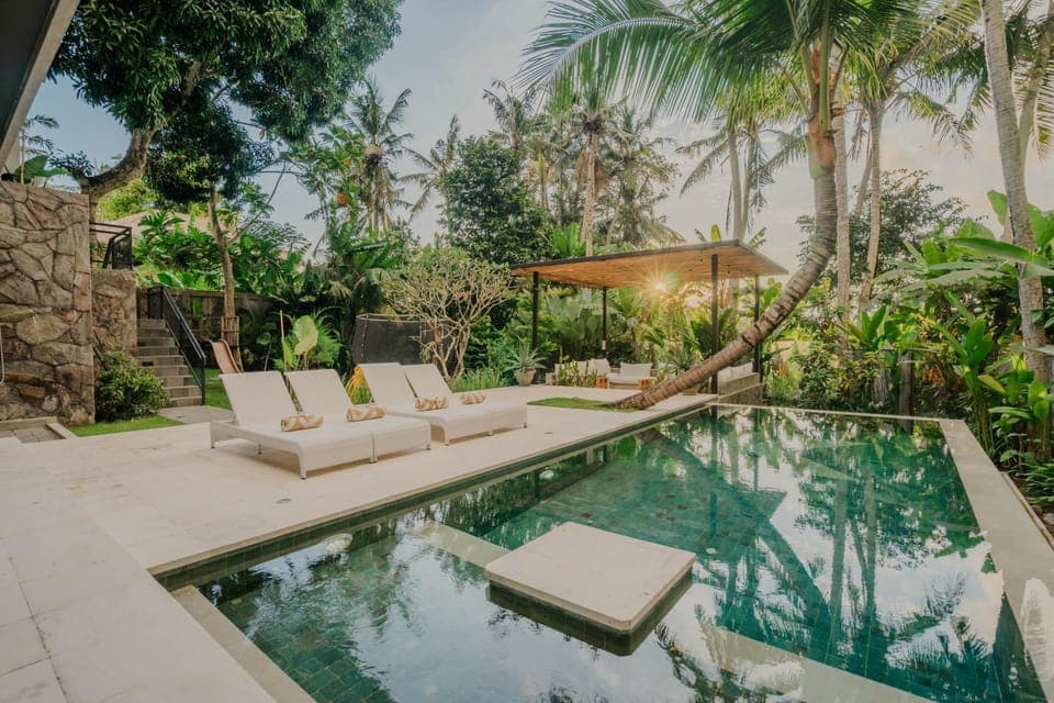 Pool view, Swimming pool, Swimming pool, sunbed