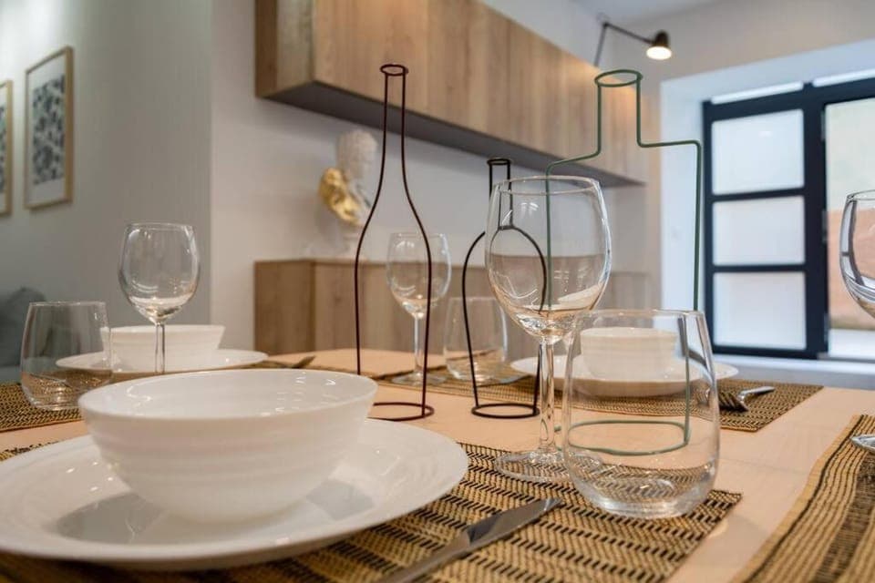 Property building, Living room, Seating area, Dining area