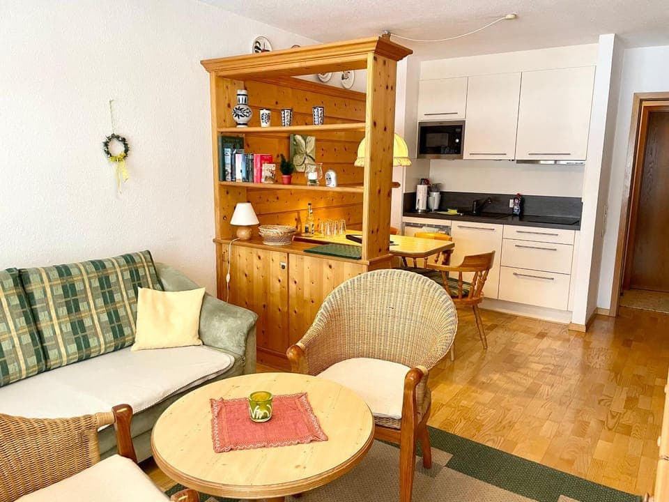 Kitchen or kitchenette, Living room