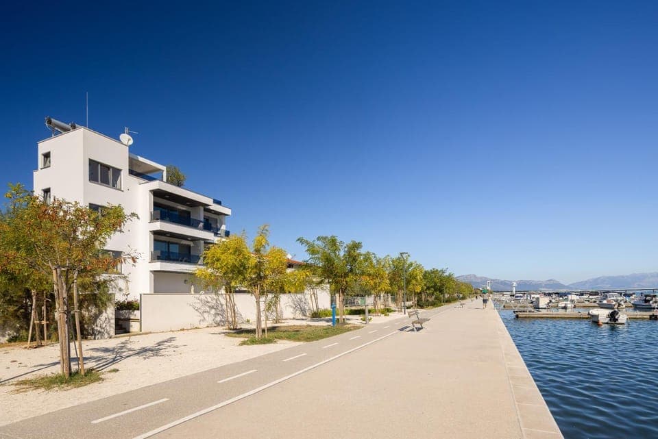 Property building, Sea view