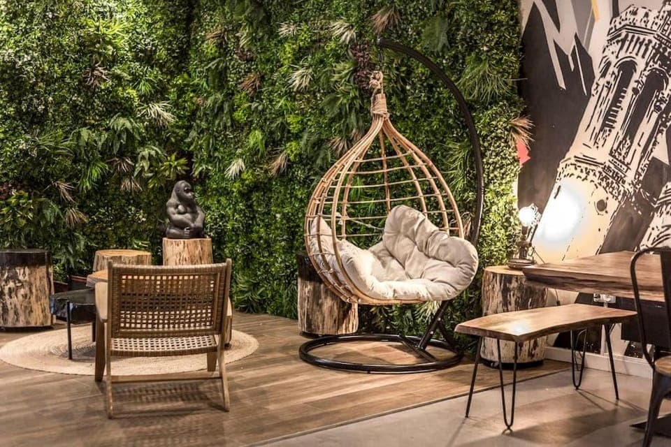 Living room, Seating area