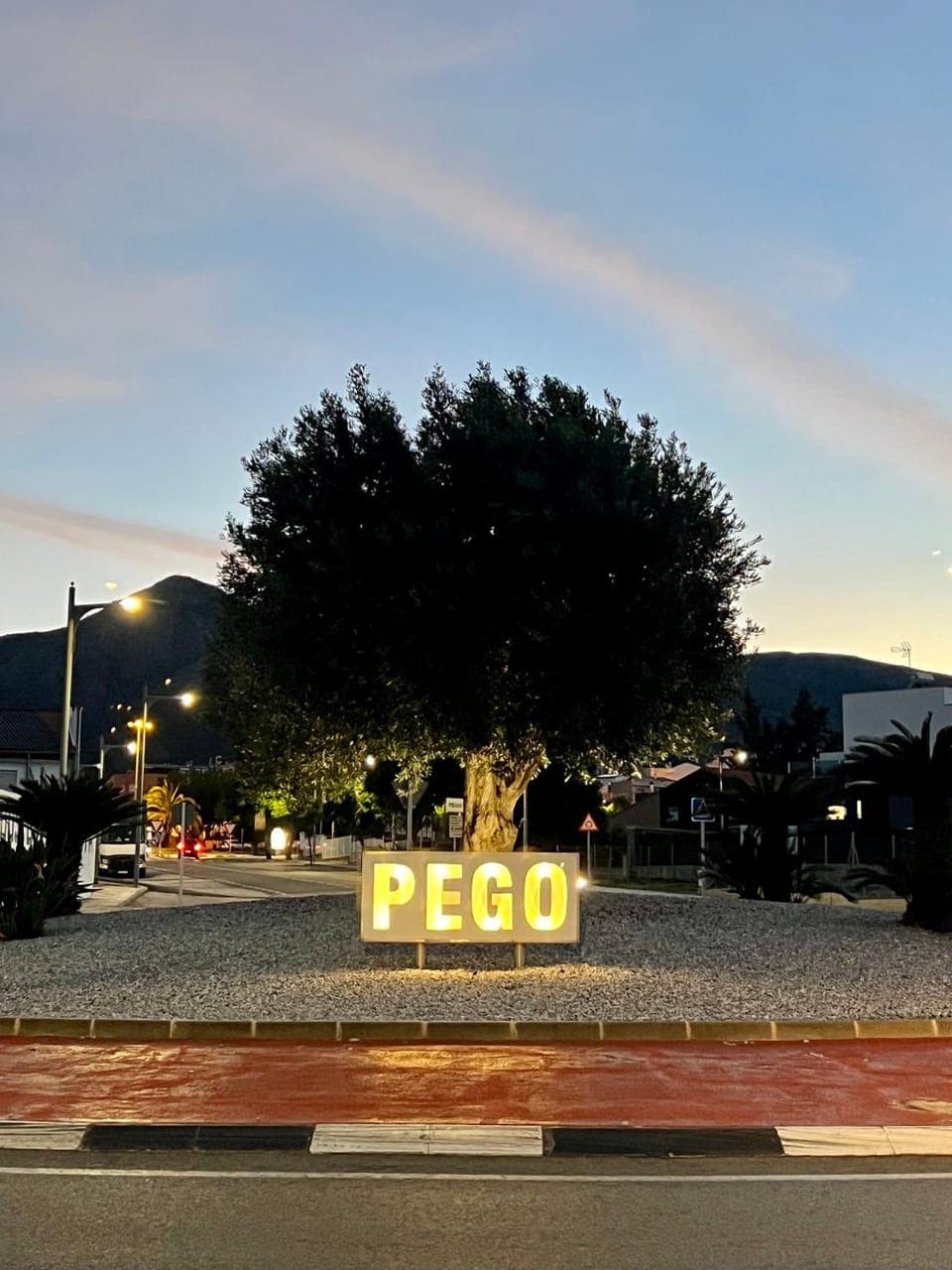 Evening entertainment, Entertainment