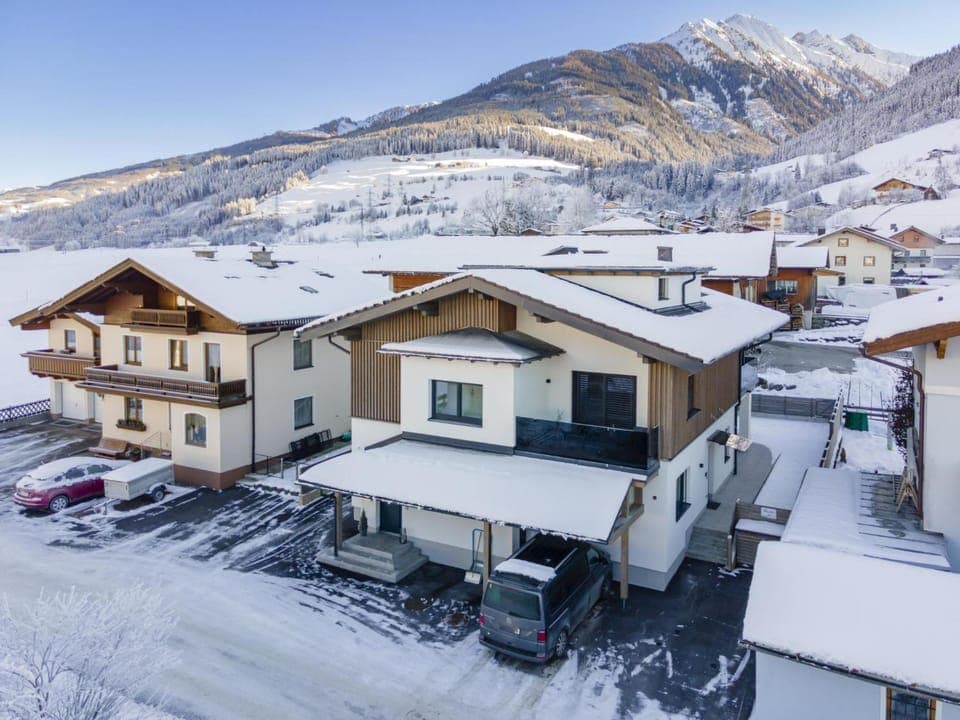 Property building, Winter