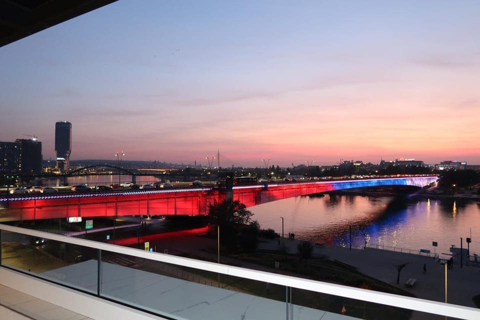 View (from property/room), City view, River view