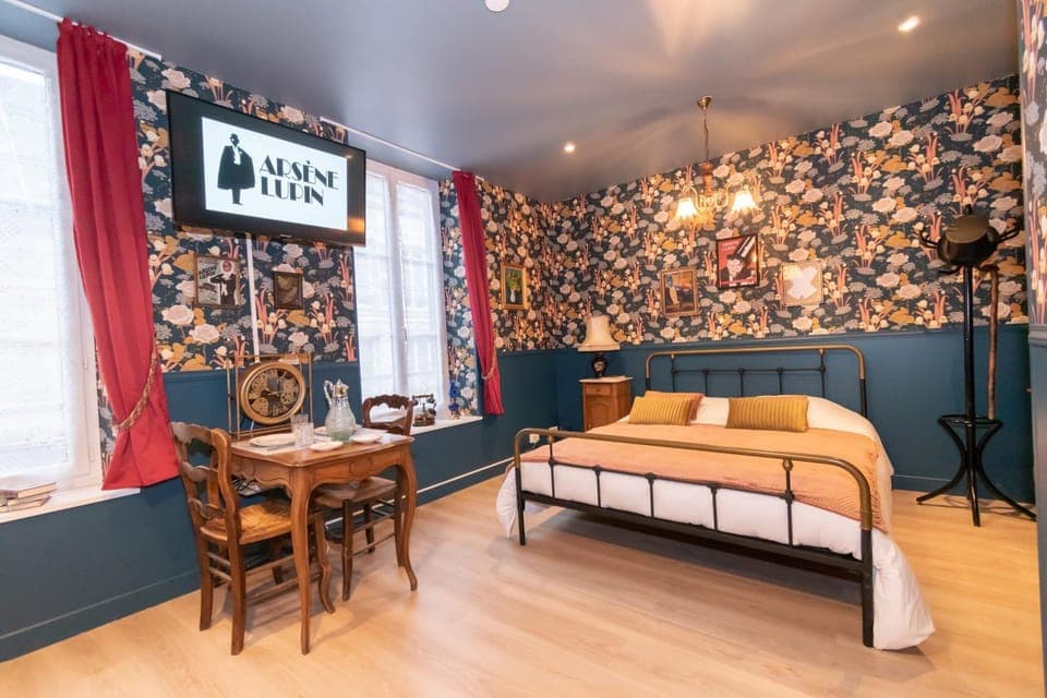 Photo of the whole room