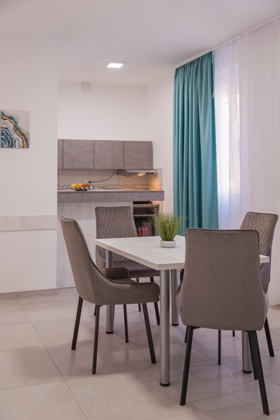 Seating area, Dining area