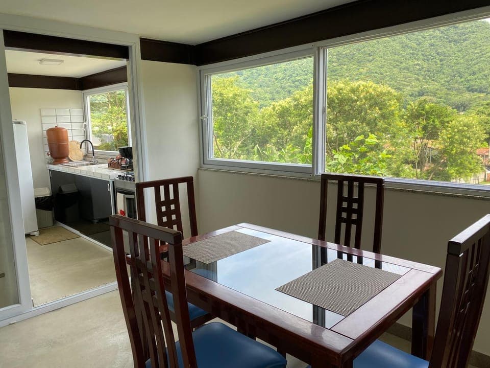 Kitchen or kitchenette, Dining area, Mountain view