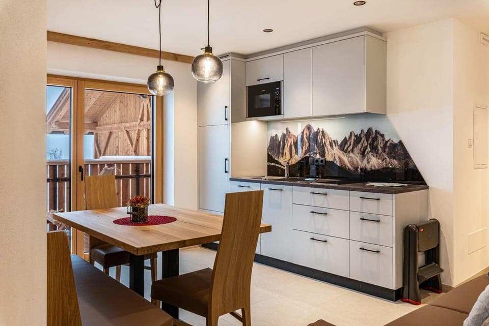 Property building, Kitchen or kitchenette, Living room