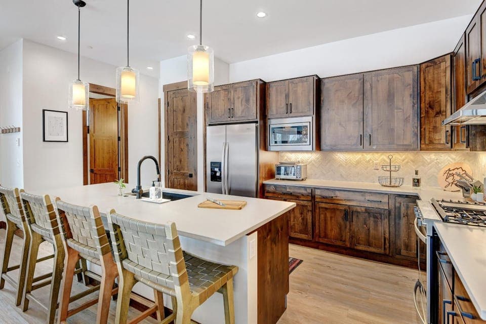 Kitchen or kitchenette