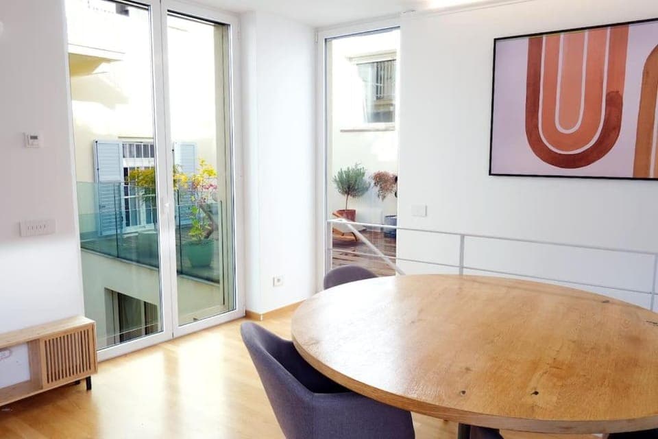 Seating area, Dining area