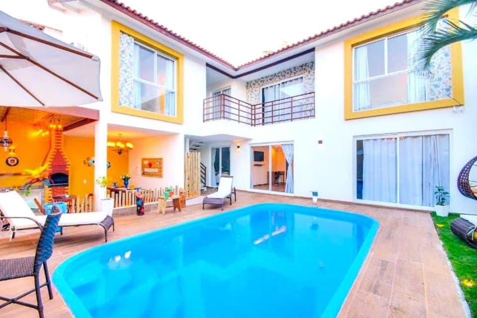 Property building, Swimming pool, Breakfast