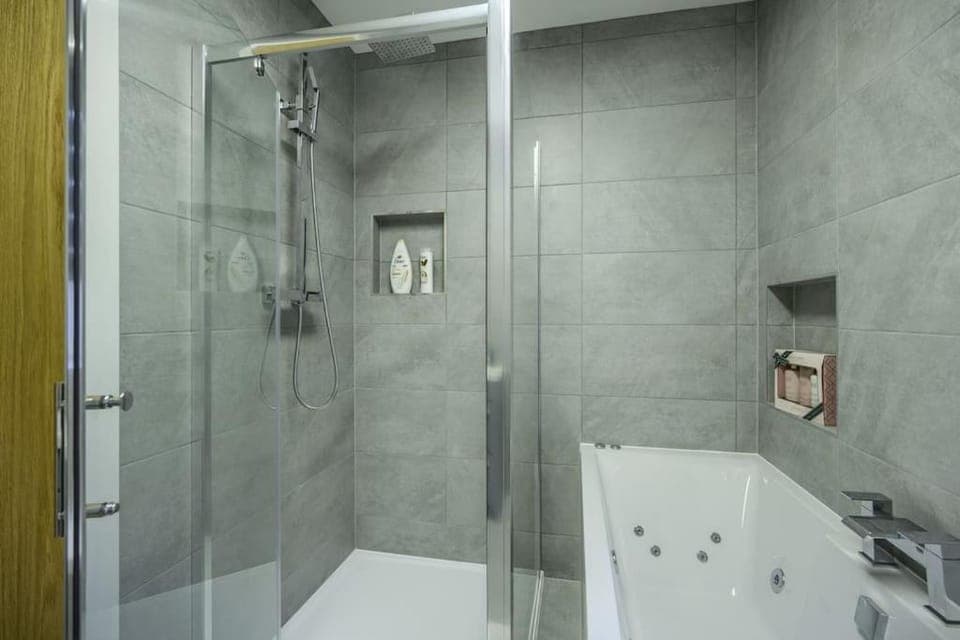 Shower, Bathroom, Bath