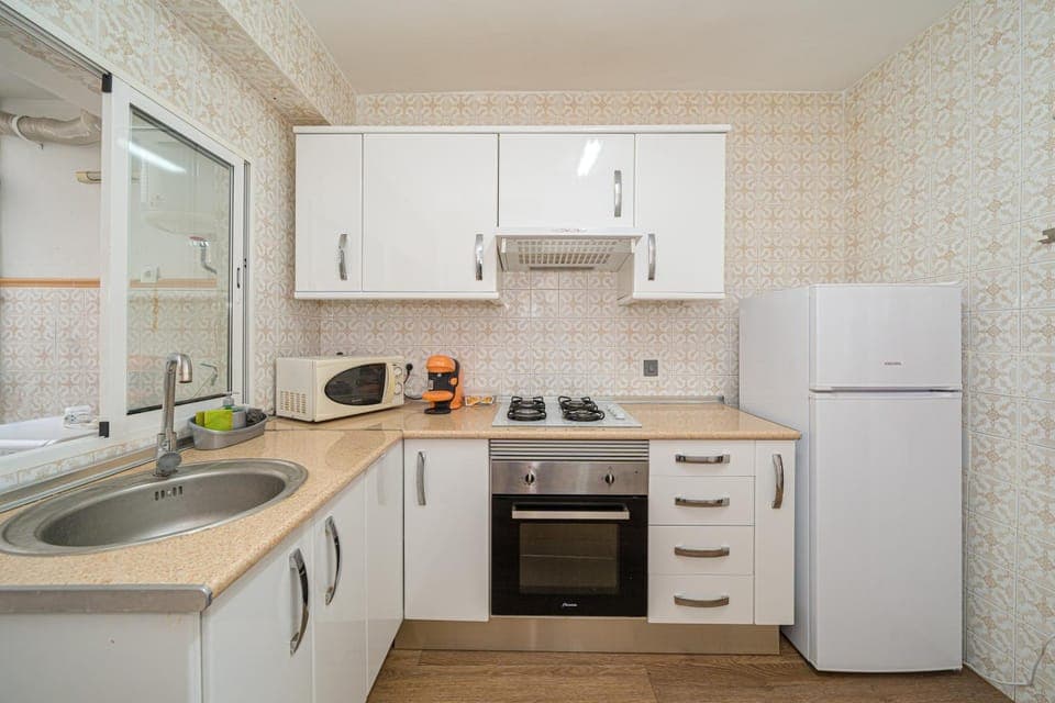 Kitchen or kitchenette, Living room