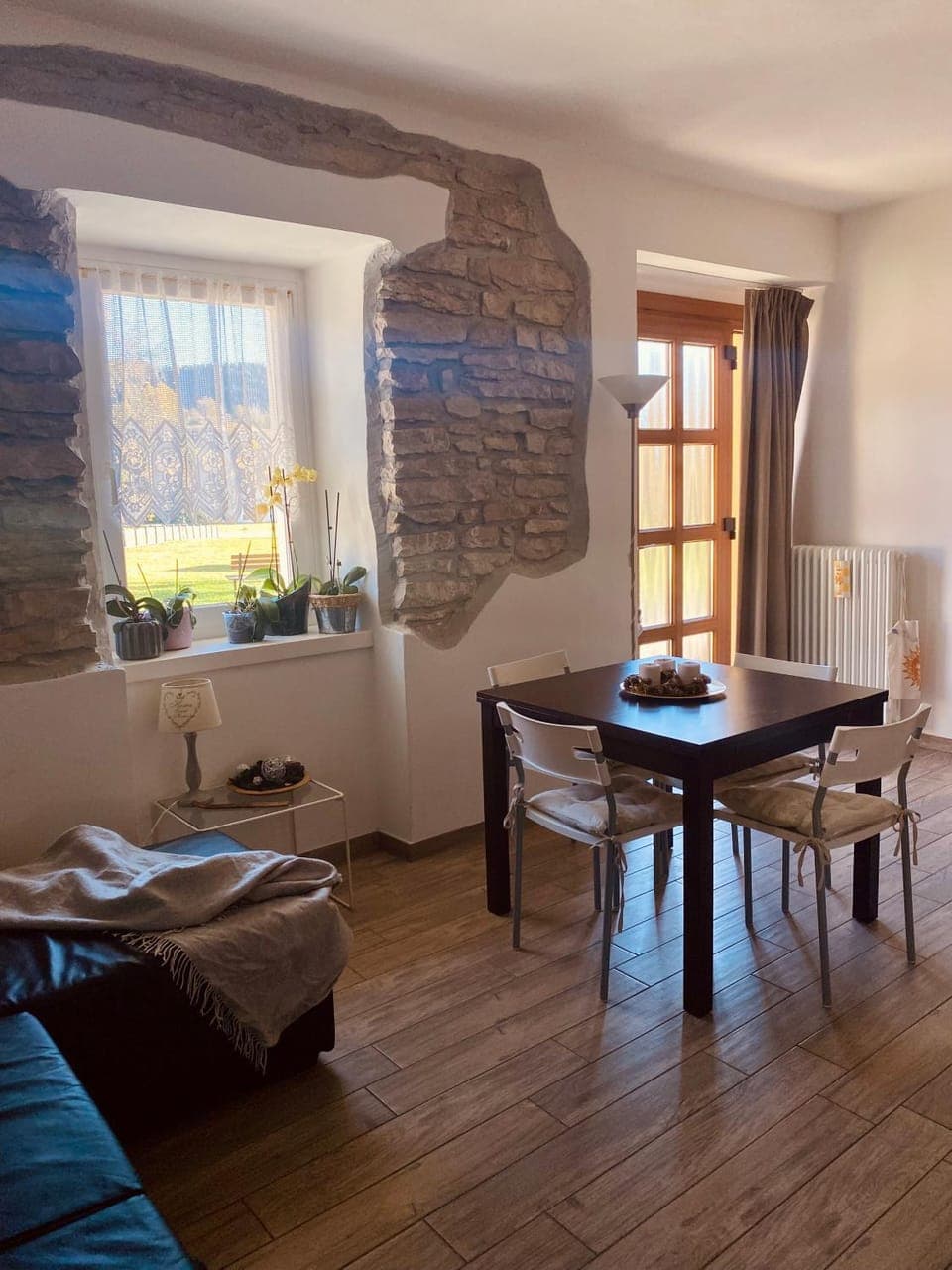 Living room, Seating area, Dining area