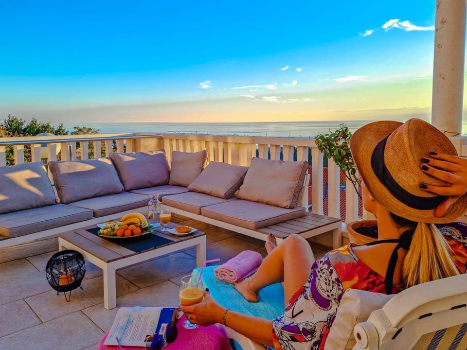 Patio, Day, Natural landscape, View (from property/room), Balcony/Terrace, Seating area, Sea view, sunbed