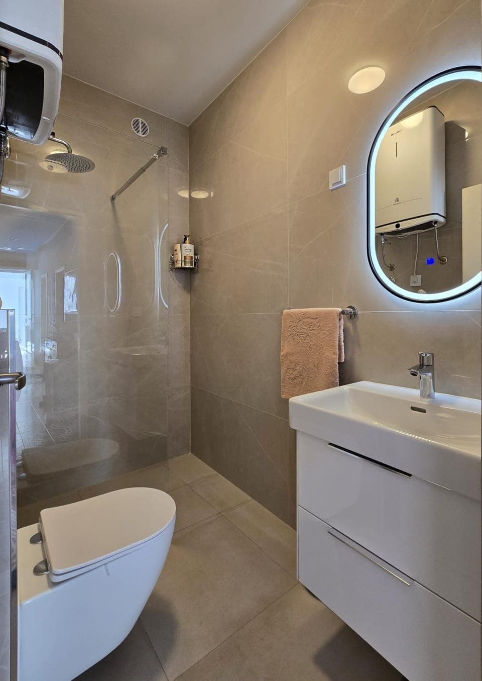 Shower, Bathroom, towels