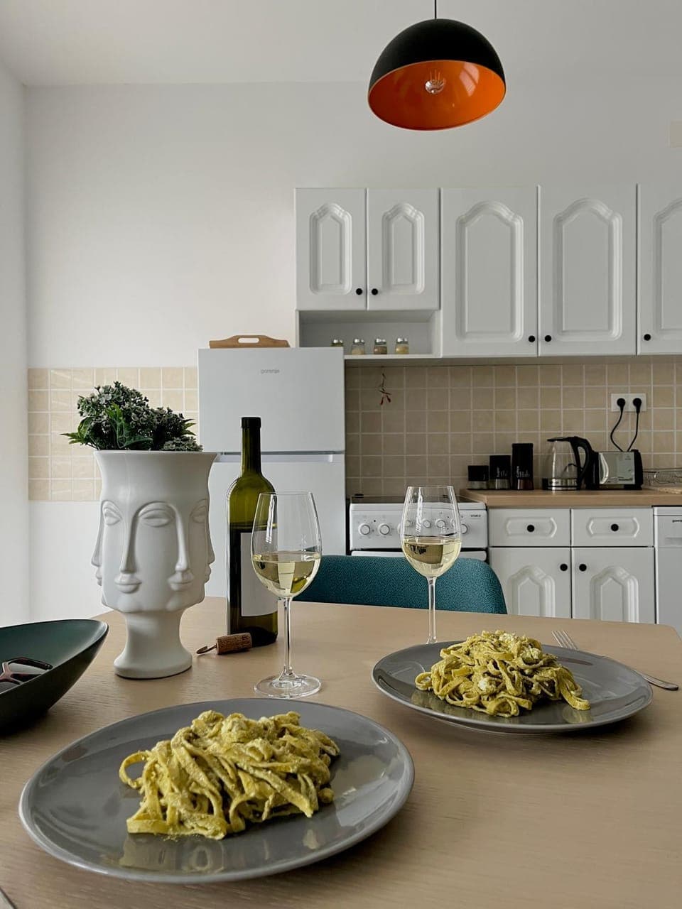 Kitchen or kitchenette, Food and drinks, Food and drinks, Dining area, Food, Food, Breakfast, Breakfast, Lunch, Lunch, Dinner, Dinner, Drinks, Drinks, Alcoholic drinks, Alcoholic drinks, kitchen, kitchen