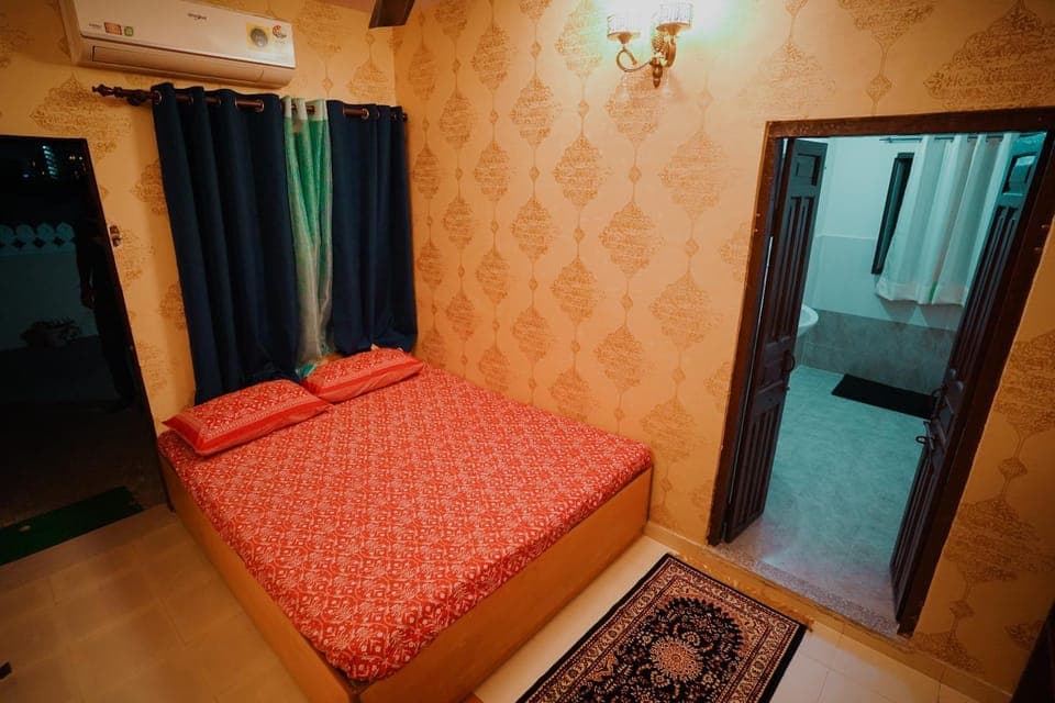 Photo of the whole room