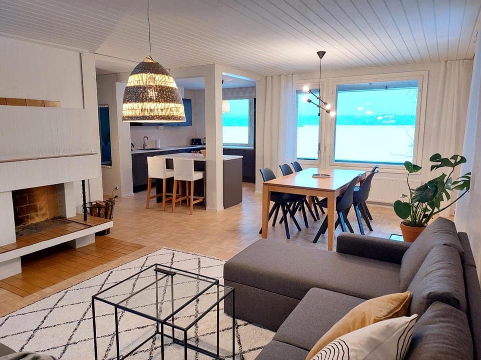 Kitchen or kitchenette, Living room, Seating area