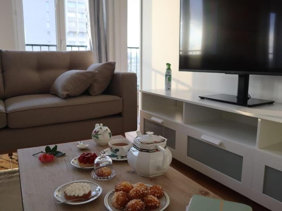 TV and multimedia, Living room, Seating area