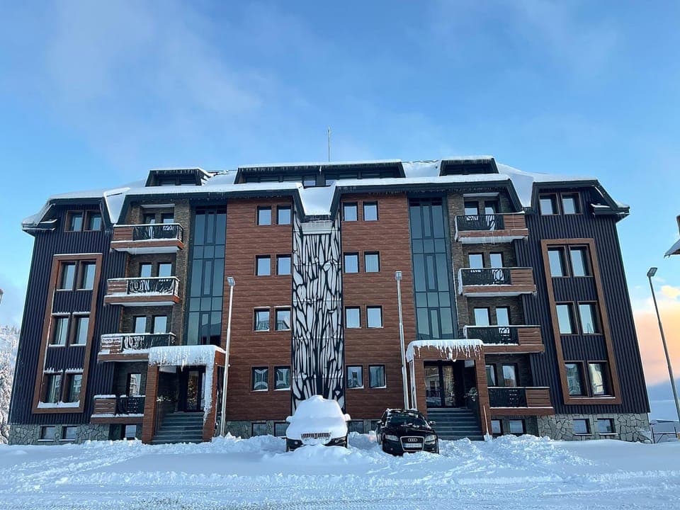 Property building, Winter