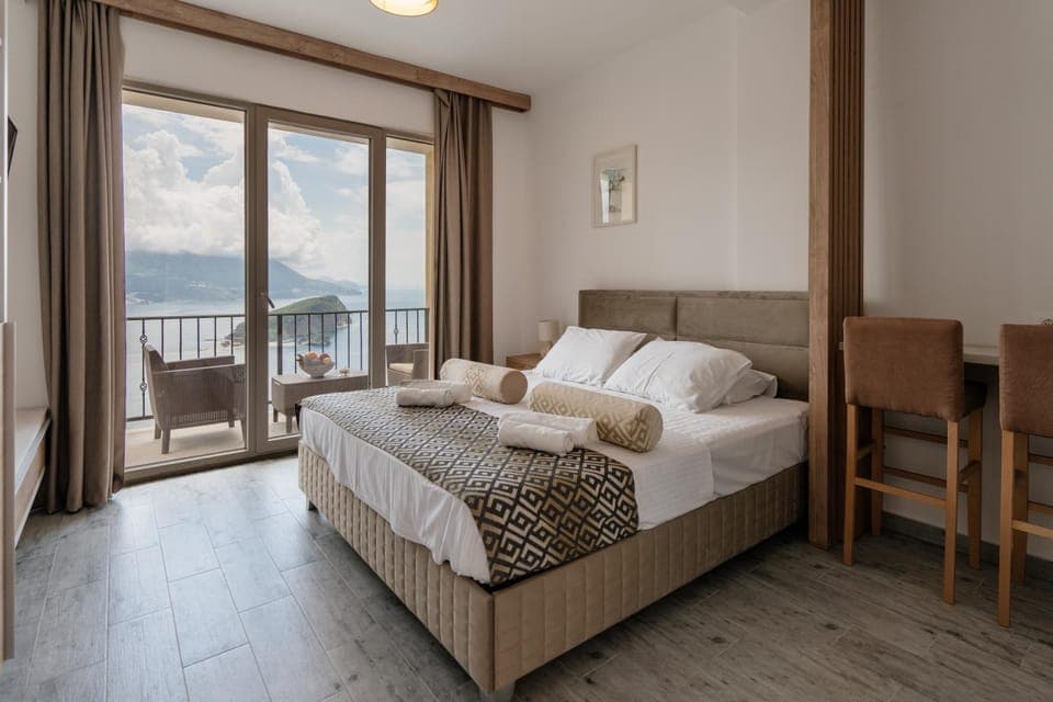 Bedroom, Sea view
