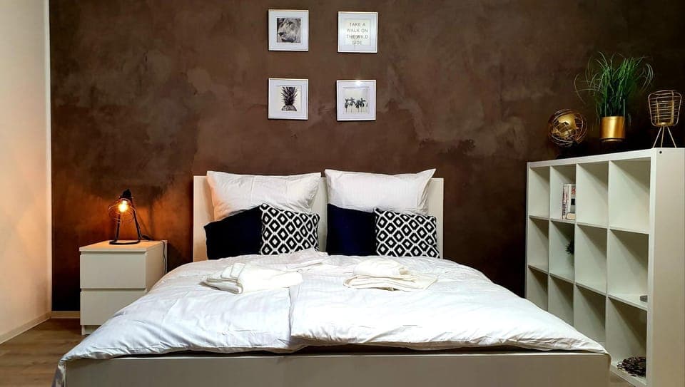 Bed, Photo of the whole room, Bedroom