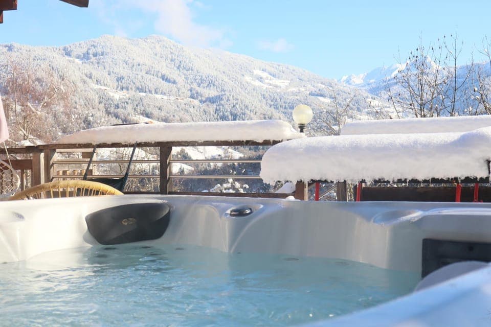 Day, Natural landscape, Winter, Hot Tub, Mountain view