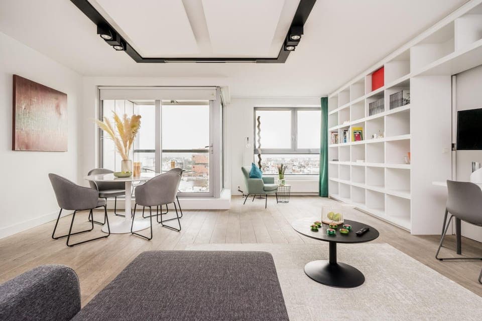 TV and multimedia, Living room, Seating area, Evening entertainment