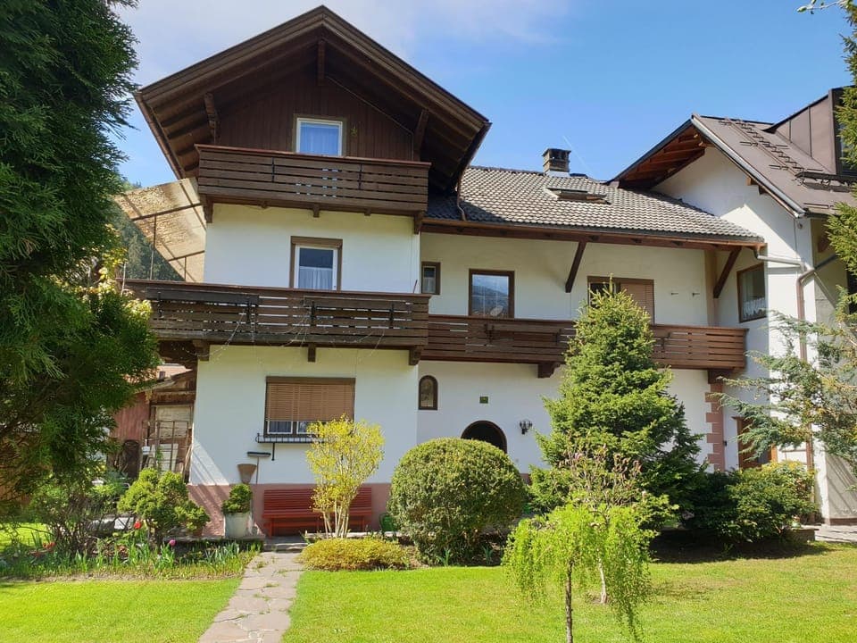 Property building, Garden, Garden view