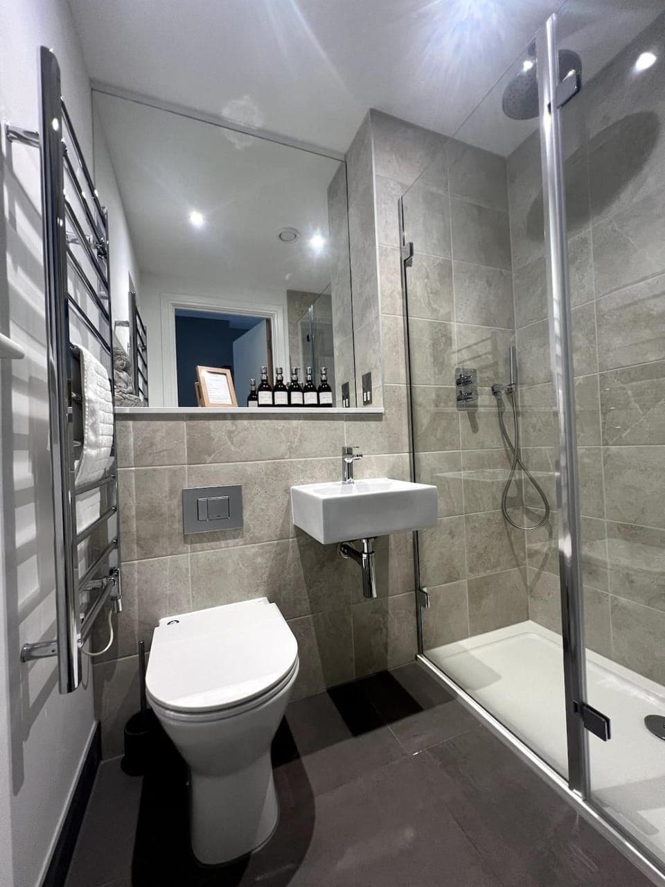 Shower, Toilet, Bathroom