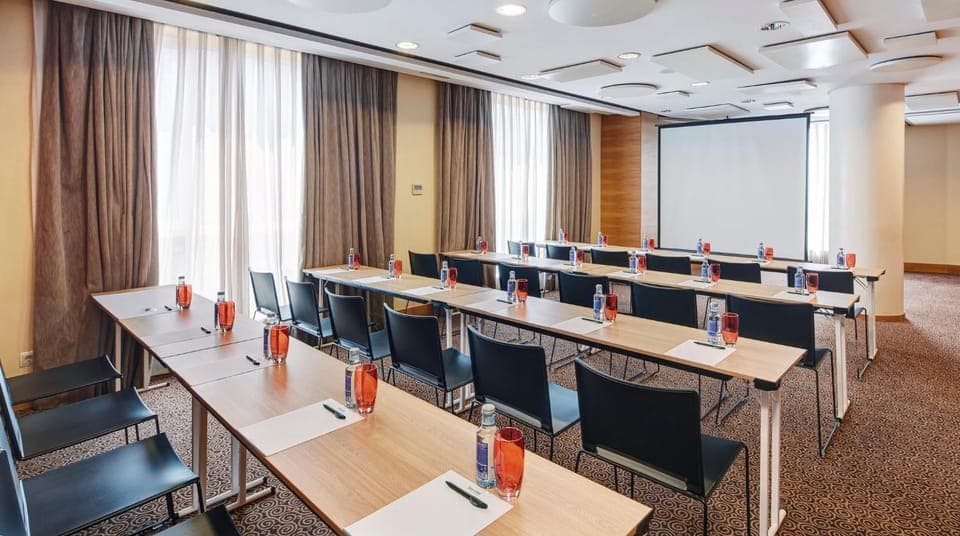 Meeting/conference room