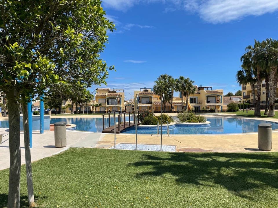 Garden, Swimming pool