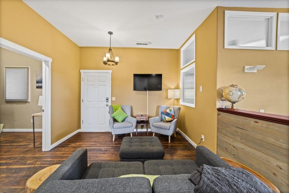 Downtown Modern Condo Inside the Historic St Regis Hotel in Grand Junction