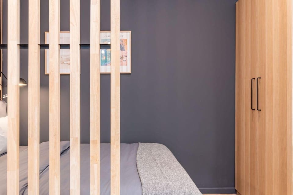 Bed, Photo of the whole room, Bedroom, wardrobe