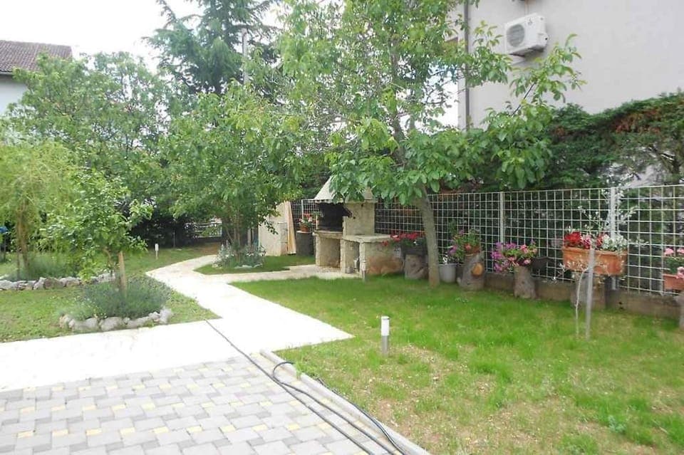 Summer, BBQ facilities, Garden